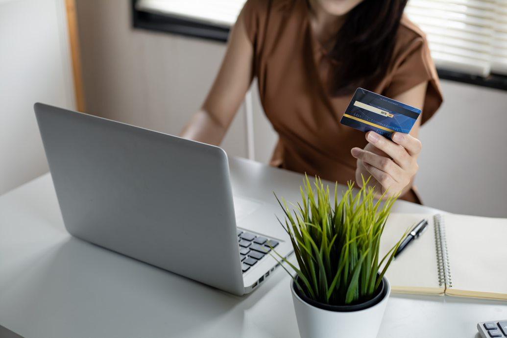 Credit Card Security: 8 Tips to Avoid Identity Theft
